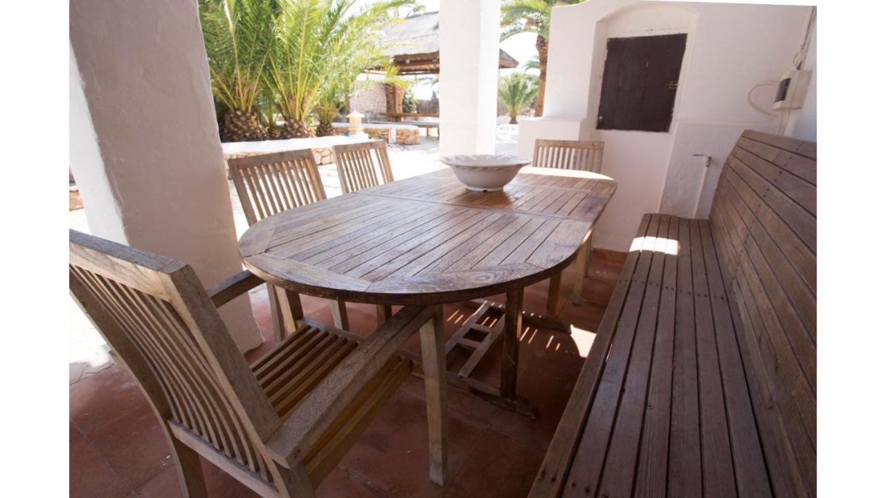 Villa Daniel 5 Mins By Taxi Into Ibiza Town Sant Jordi de ses Salines Екстериор снимка