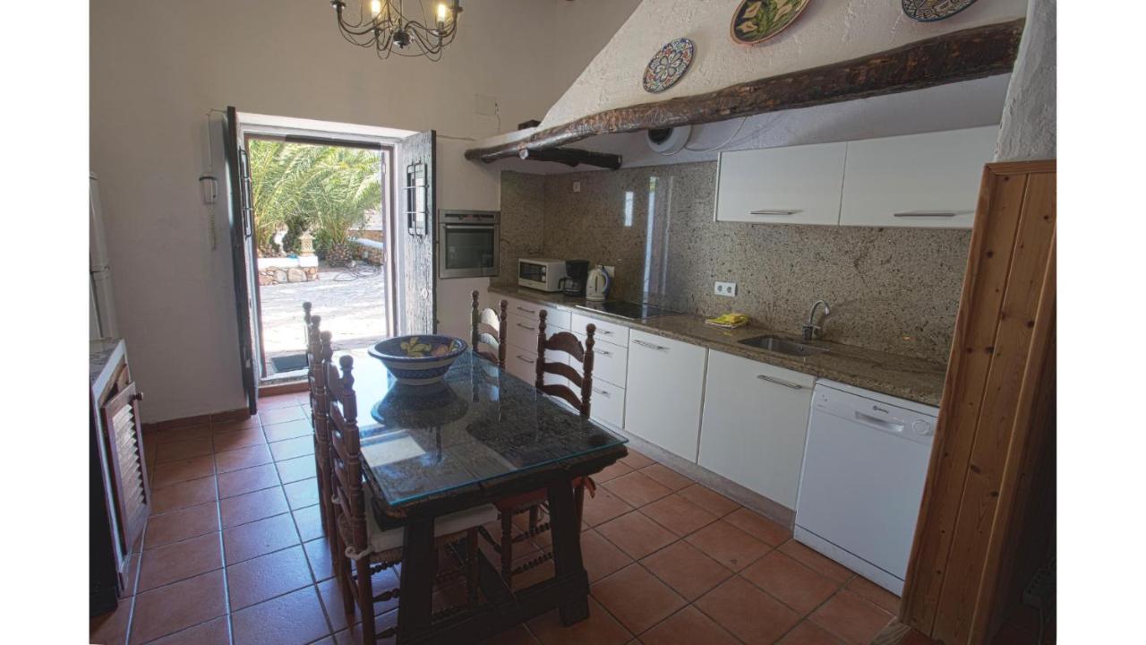 Villa Daniel 5 Mins By Taxi Into Ibiza Town Sant Jordi de ses Salines Екстериор снимка